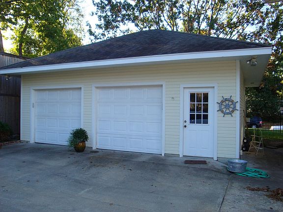 Mega Oversized Garage