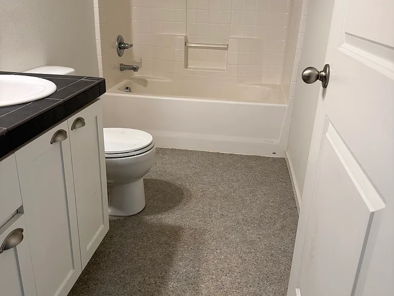2218 NW Redelfs Way — Photo 20