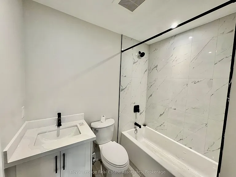 246 Marlborough St #1 — Photo 14