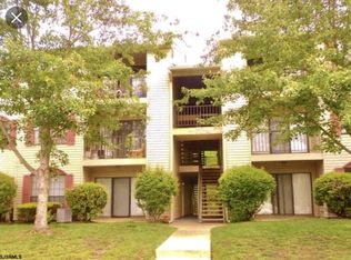 204 Colonial Ct, Galloway, NJ 08205