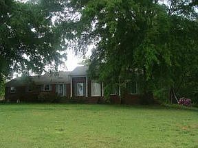 2nd image of 1870 Blue Ridge Blvd