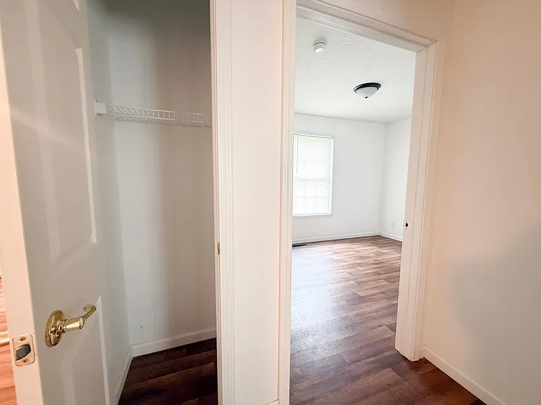 137 McCawley St — Photo 18