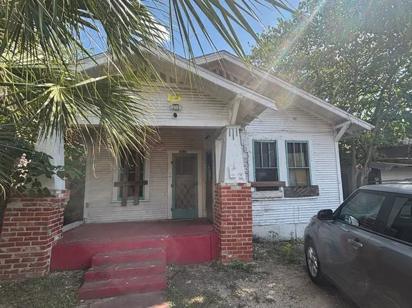 3430 commerce, San Antonio, TX 78207