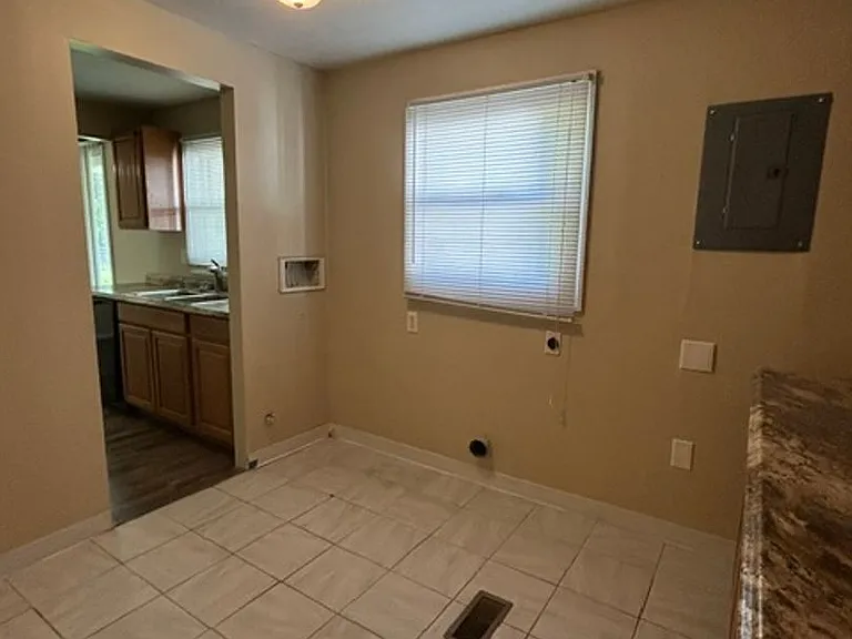 144 McCraw Dr — Photo 17
