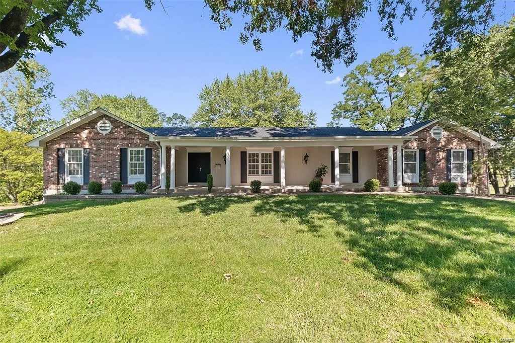 170 Lighthorse Dr photo 1