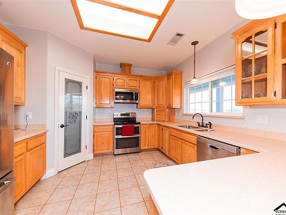 4th image of 20040 Verner Ct
