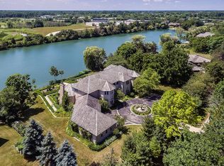 13675 Lucky Lake Dr, Lake Forest, IL 60045