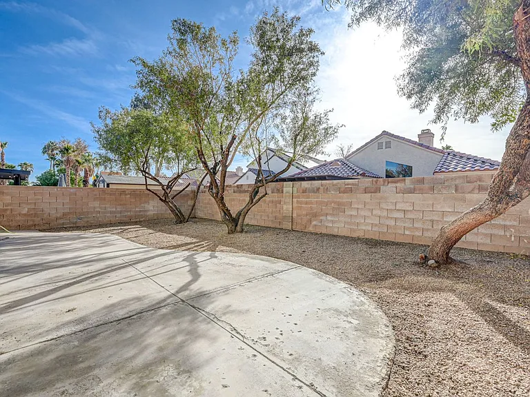2723 Lovington Dr — Photo 34
