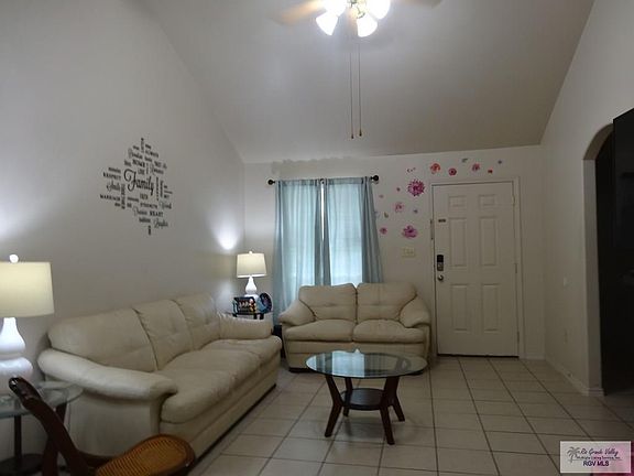 2nd image of 3520 Montclair Pl