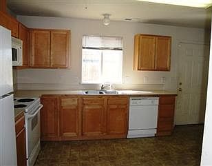 2nd image of 1905 E Railroad St APT 101