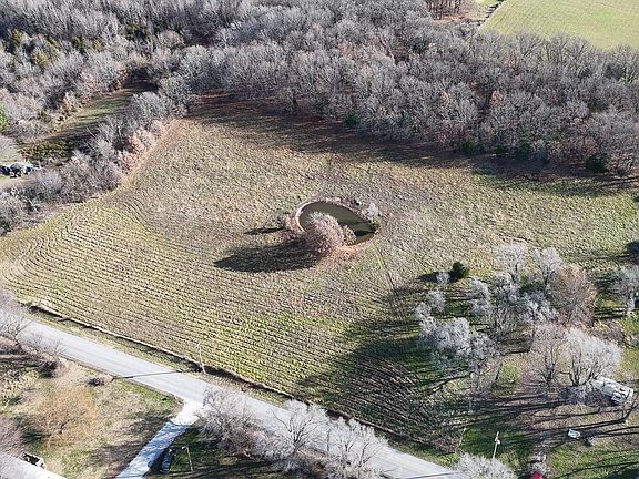 5th image of 3514 N Farm Road 71
