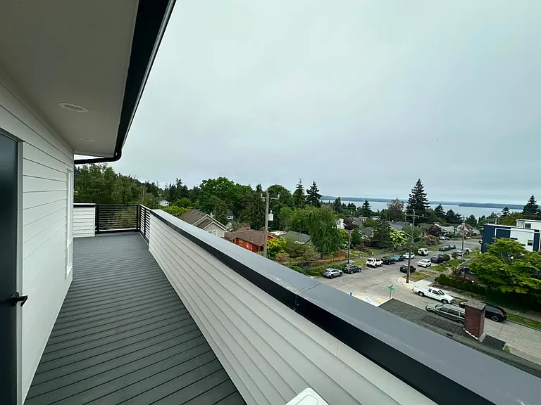 4316 SW Holly St — Photo 3