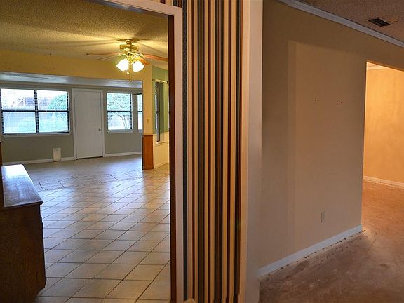5th image of 2602 McNiel Ave