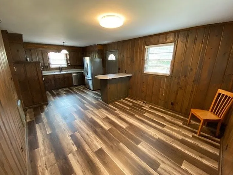 107 Oliphant St — Photo 32