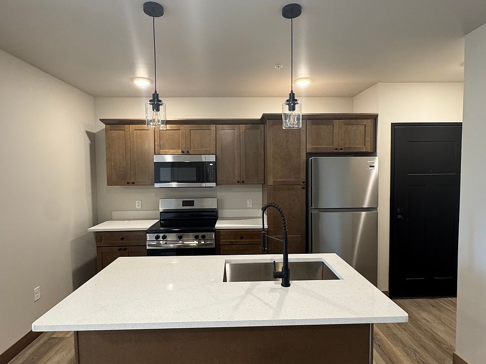1st image of 7480 157th St APT 11