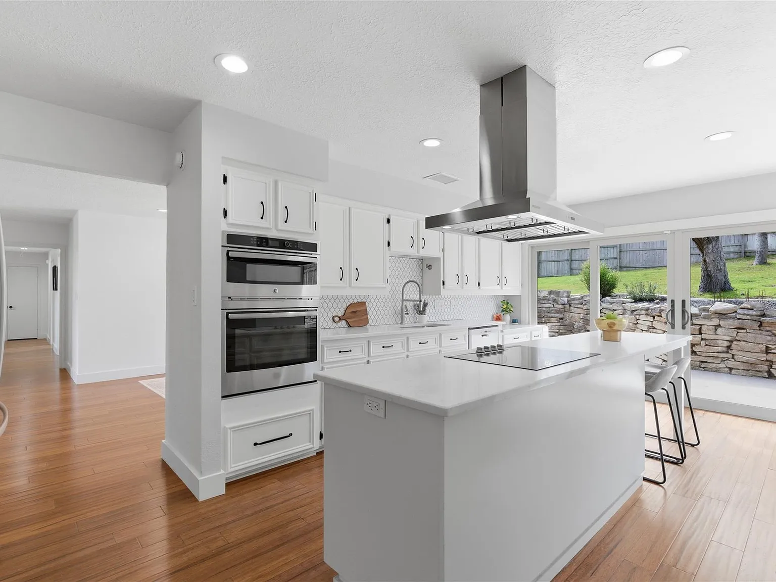 Oak Ridge Dr, San Marcos — Photo 2