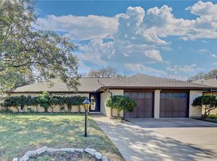 1300 Paisley Dr, Arlington, TX 76015