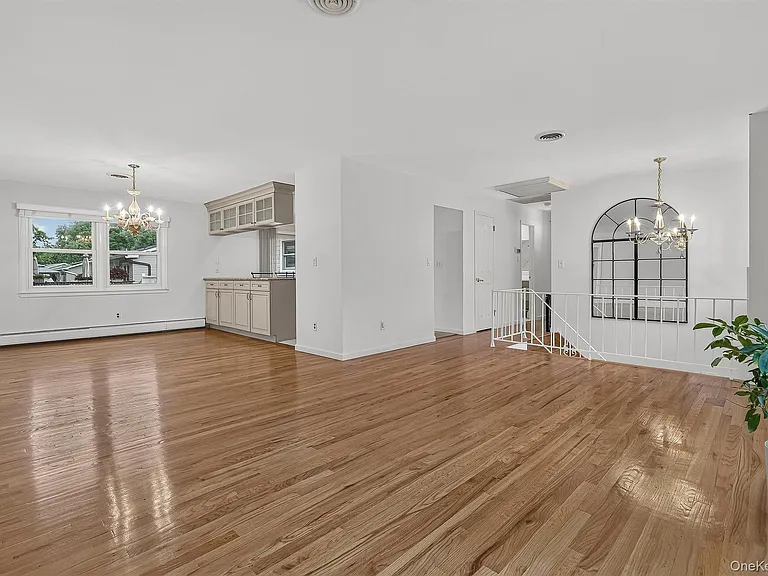 234 Betsy Ross Dr — Photo 8