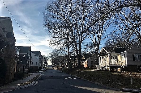 2nd image of 164 Doran Ave