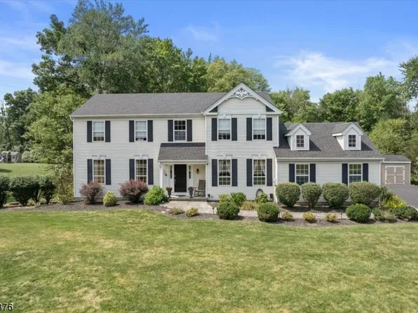 6 Everett Rd, Union Twp., NJ 08867