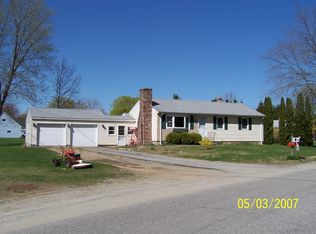2 Robin Rd, Plainfield, CT 06374
