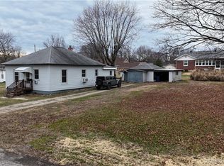 209 Olive St, Eldon, MO 65026