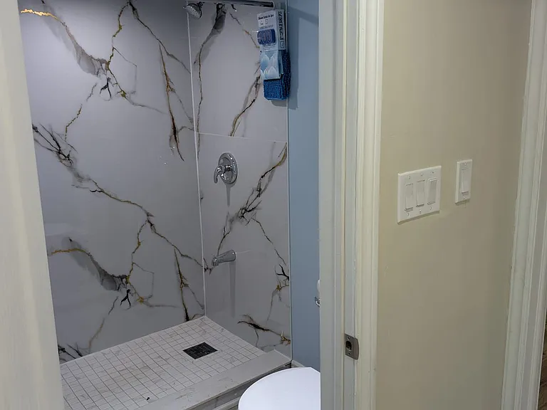 76 Samandria Ave — Photo 5