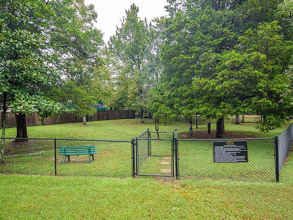 4th image of 4831 Ravinia Ln