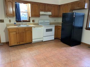 4 Overlook Ter, Shelton, CT 06484