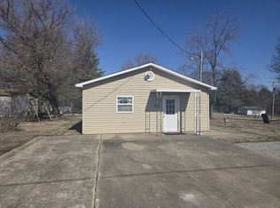 502 Old Brickyard Rd, Mc Leansboro, IL 62859