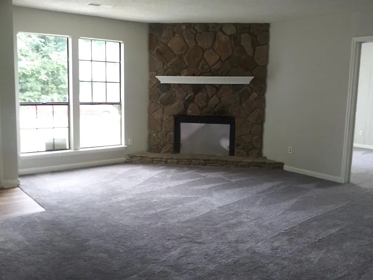 6698 Ivy Log Dr — Photo 4