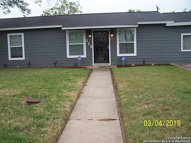 1st image of 226 Pinehurst Blvd
