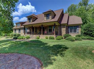 115 Leeward Dr, Stokesdale, NC 27357