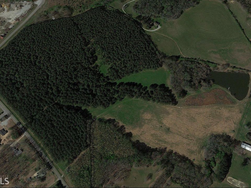 2nd image of 200 Gordon Rd