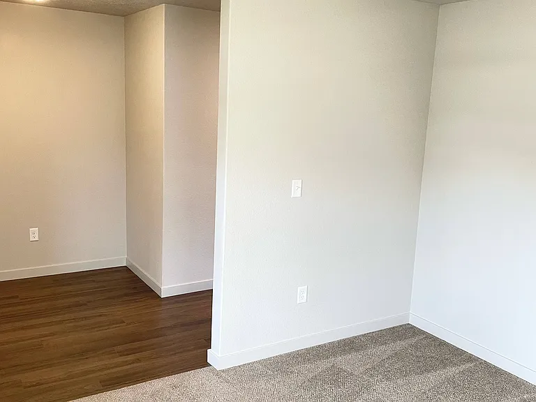 236 W Wausau St — Photo 13