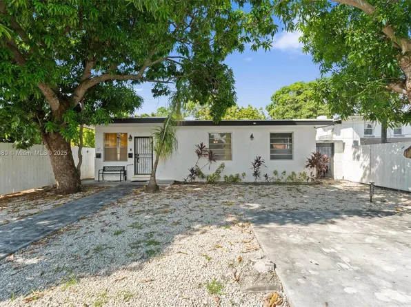 2453 SW 17th St #2453, Miami, FL 33145