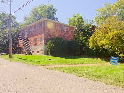 1st image of 220 Bellerive Blvd #A