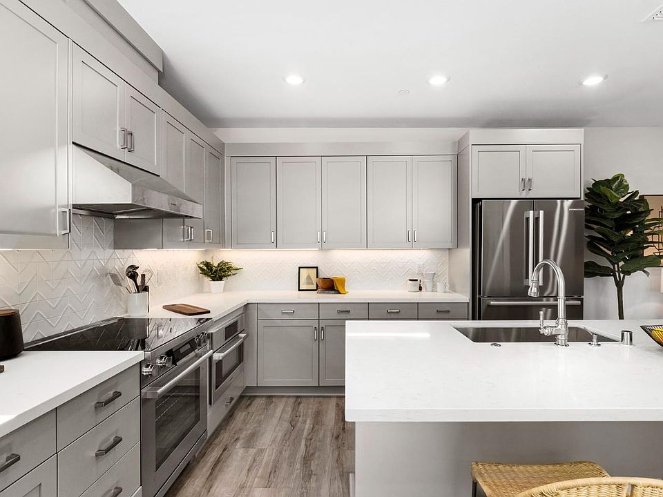 1st image of 1304 Barbet Cir #2