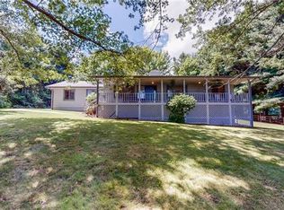 36 Meadowbrook Dr, Candler, NC 28715