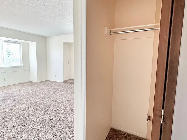 2110 Ambleside Dr — Photo 12