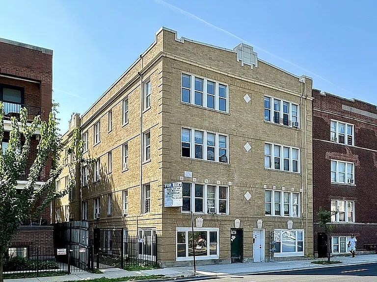 5662 N Ridge Ave #2A — Photo 1