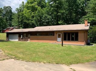 9081 Loches Rd, Saint Louisville, OH 43071