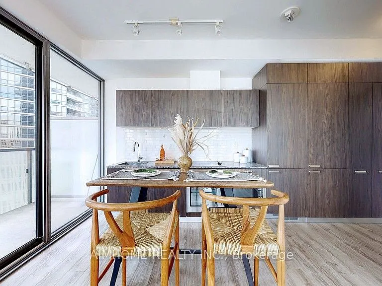 50 Charles St E #1403 — Photo 8