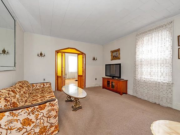 3rd image of 4116 25th Ave