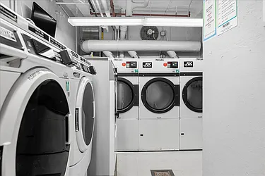 Sold by BREU CHURCHILL