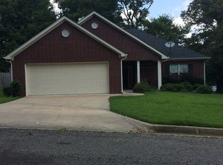 105 Riggs Cir, Marshall, TX 75670