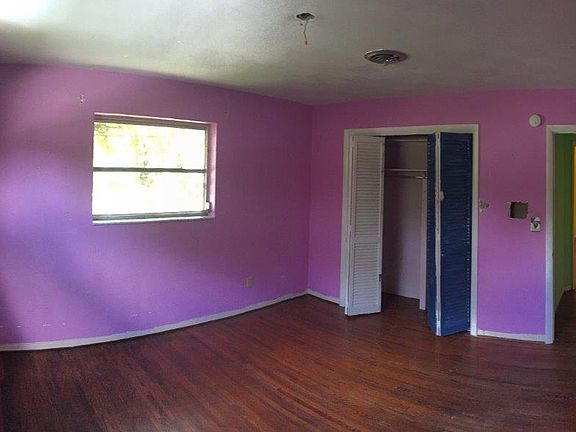 5th image of 389 Navajo Ave