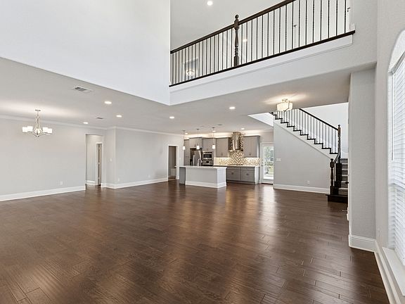 5th image of 3213 Matisse Ln