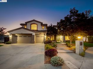 10 Julie Highlands Ct, Lafayette, CA 94549
