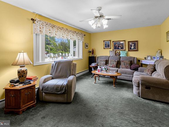 5th image of 45 Hempstead Rd